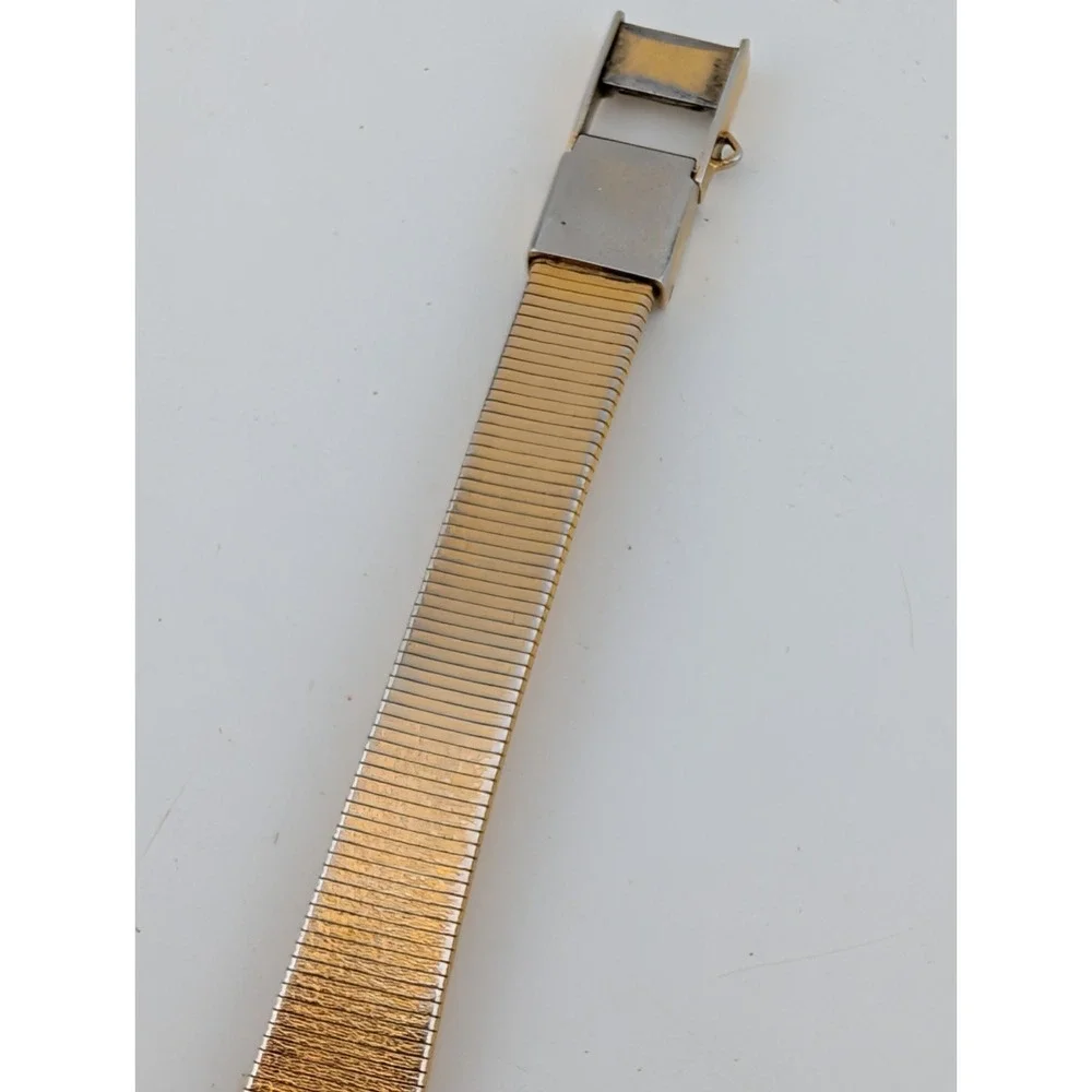 Vintage Seiko Women's Watch 16mm Case 6